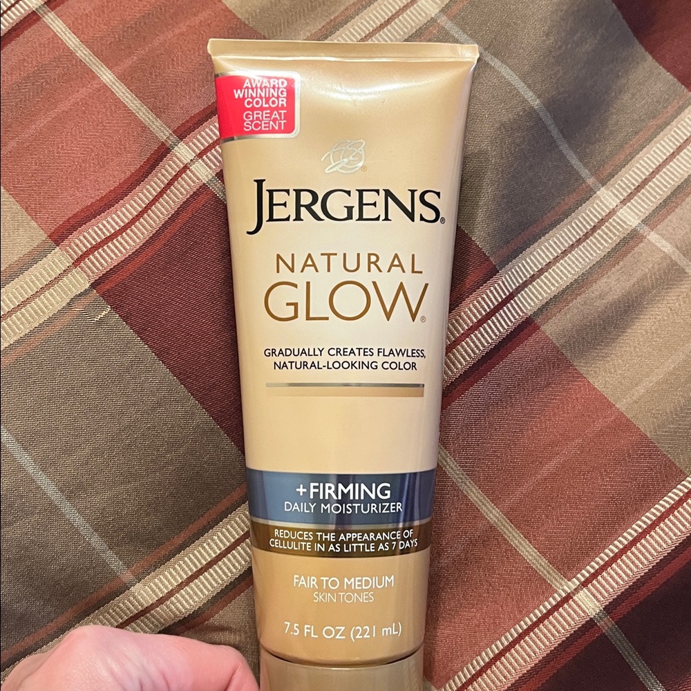 New Jergens Vintage Natural Glow Daily Moisturizer Firming Cellulite 7.5 fl oz